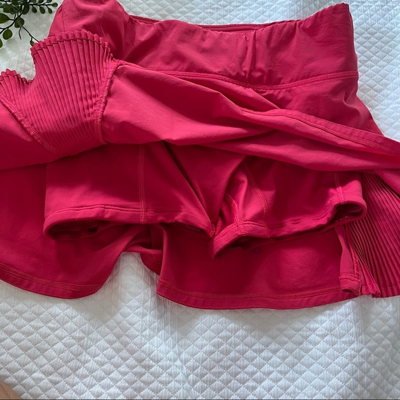 LULULEMON Play Off The Pleats Mid Rise Skirt - Picture 4 of 7